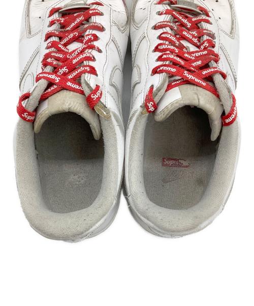 NIKE（ナイキ）NIKE (ナイキ) Supreme (シュプリーム) ローカットスニーカー ホワイト サイズ:27の古着・服飾アイテム