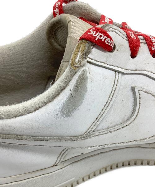 NIKE（ナイキ）NIKE (ナイキ) Supreme (シュプリーム) ローカットスニーカー ホワイト サイズ:27の古着・服飾アイテム