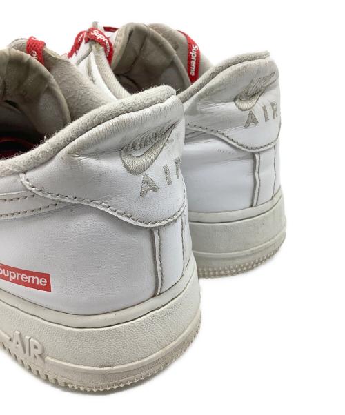 NIKE（ナイキ）NIKE (ナイキ) Supreme (シュプリーム) ローカットスニーカー ホワイト サイズ:27の古着・服飾アイテム