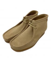 CLARKS（クラークス）の古着「ワラビーブーツ」｜ベージュ