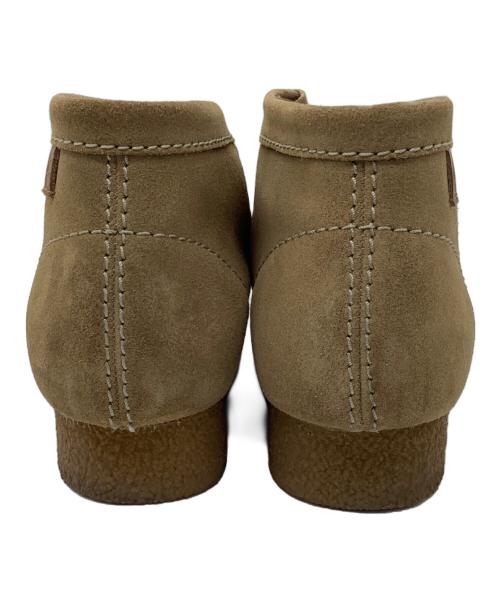 CLARKS（クラークス）CLARKS (クラークス) ワラビーブーツ ベージュ サイズ:26.5の古着・服飾アイテム