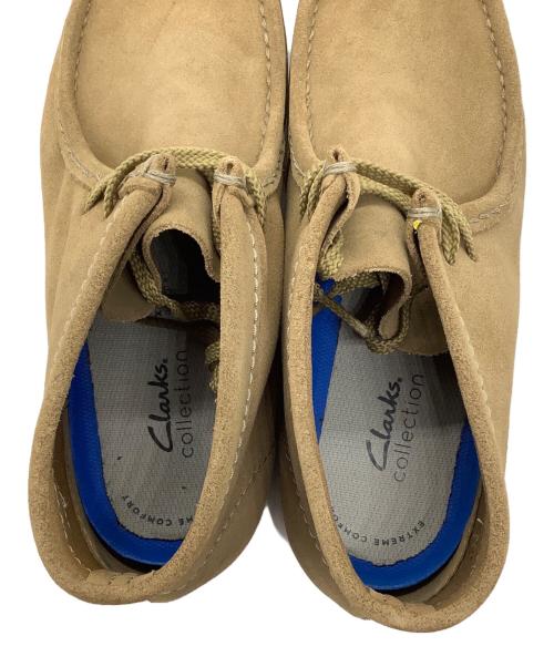 CLARKS（クラークス）CLARKS (クラークス) ワラビーブーツ ベージュ サイズ:26.5の古着・服飾アイテム