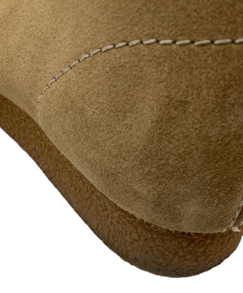 CLARKS（クラークス）CLARKS (クラークス) ワラビーブーツ ベージュ サイズ:26.5の古着・服飾アイテム