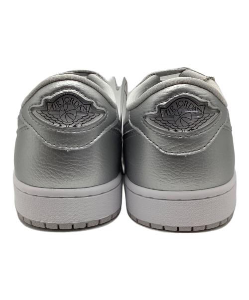 NIKE（ナイキ）NIKE (ナイキ) ローカットスニーカー グレー サイズ:28の古着・服飾アイテム
