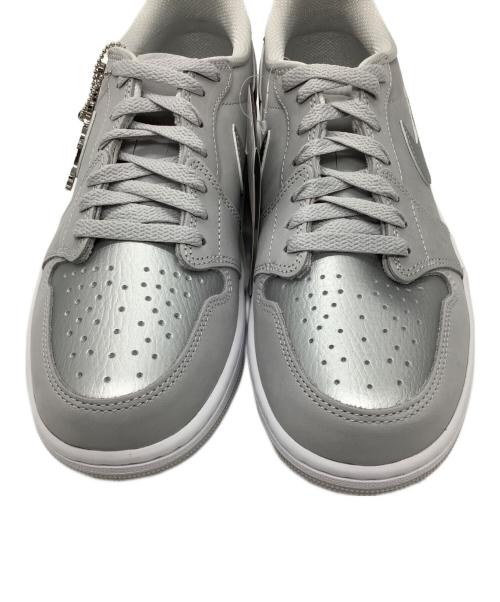 NIKE（ナイキ）NIKE (ナイキ) ローカットスニーカー グレー サイズ:28の古着・服飾アイテム