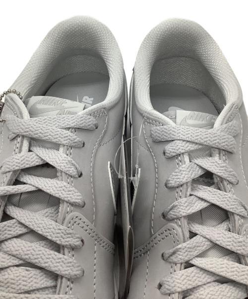 NIKE（ナイキ）NIKE (ナイキ) ローカットスニーカー グレー サイズ:28の古着・服飾アイテム