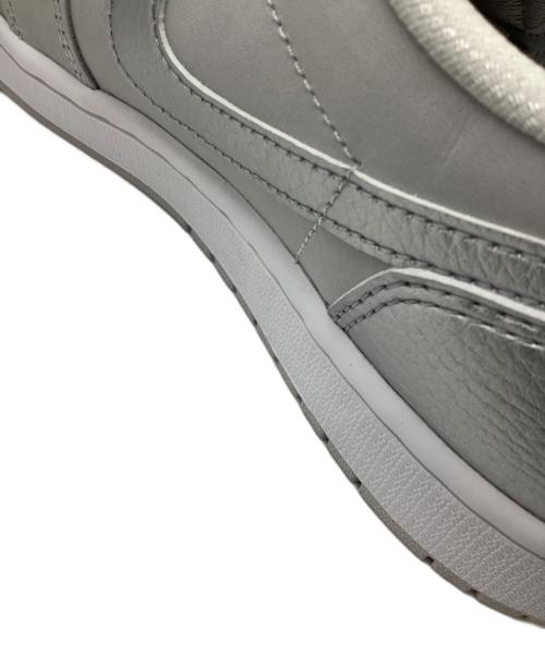 NIKE（ナイキ）NIKE (ナイキ) ローカットスニーカー グレー サイズ:28の古着・服飾アイテム