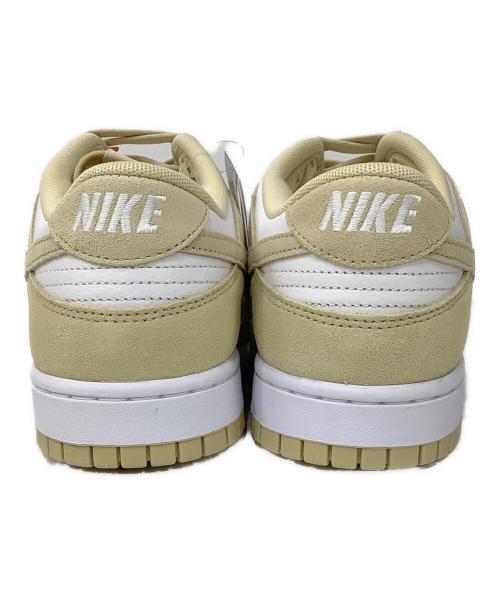 NIKE（ナイキ）NIKE (ナイキ) スニーカー ベージュ×ホワイト サイズ:28の古着・服飾アイテム