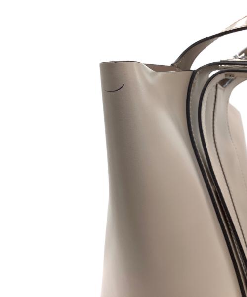 GIANNI CHIARINI（ジャンニ キアリーニ）GIANNI CHIARINI (ジャンニ キアリーニ) ハンドバッグ ベージュの古着・服飾アイテム