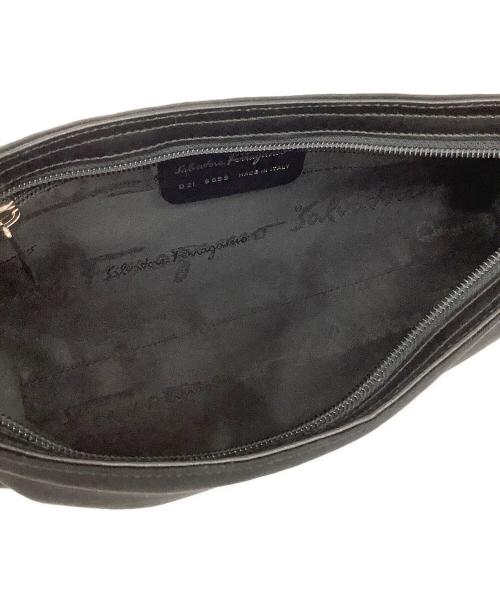 Salvatore Ferragamo（サルヴァトーレ フェラガモ）Salvatore Ferragamo (サルヴァトーレ フェラガモ) ワンショルダーバッグ ブラックの古着・服飾アイテム