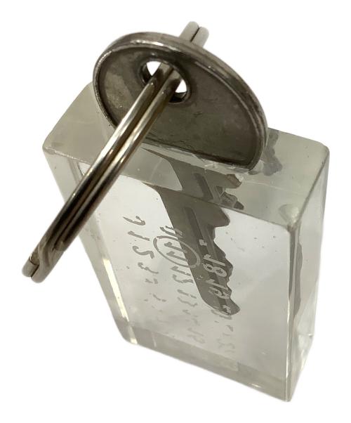 Maison Margiela（メゾンマルジェラ）Maison Margiela (メゾンマルジェラ) レジン メタル カレンダー キーリング キーホルダー クリアの古着・服飾アイテム