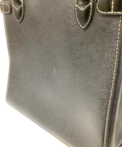 BURBERRY（バーバリー）BURBERRY (バーバリー) ハンドバッグ ブラックの古着・服飾アイテム