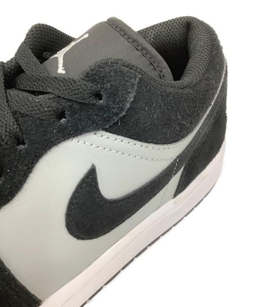 NIKE（ナイキ）NIKE (ナイキ) ローカットスニーカー ブラック×グレー サイズ:27.5の古着・服飾アイテム