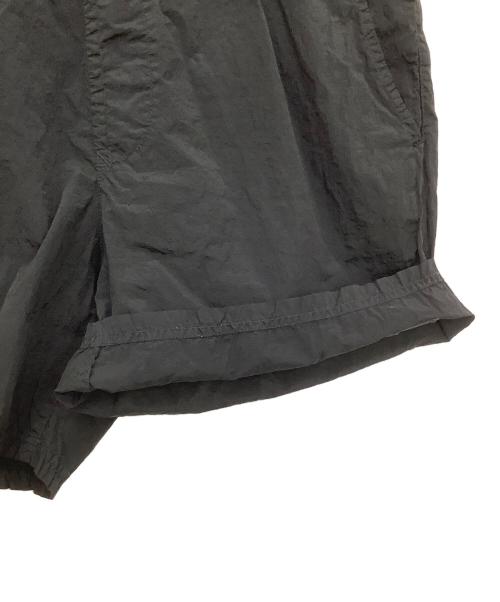 STONE ISLAND（ストーンアイランド）STONE ISLAND (ストーンアイランド) ナイロンハーフパンツ ブラック サイズ:XLの古着・服飾アイテム