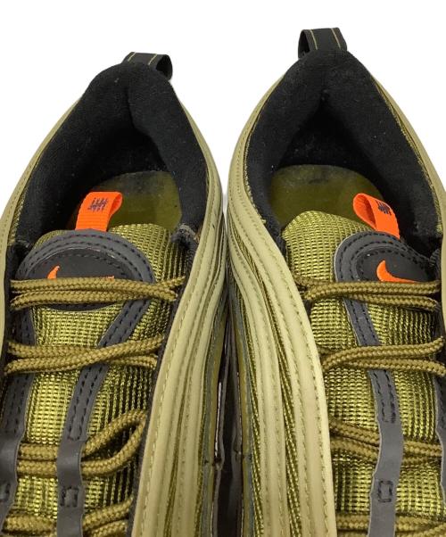 NIKE（ナイキ）NIKE (ナイキ) UNDEFEATED (アンディフィーテッド) ローカットスニーカー カーキ サイズ:27.5の古着・服飾アイテム
