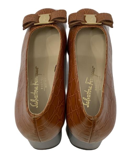 Salvatore Ferragamo（サルヴァトーレ フェラガモ）Salvatore Ferragamo (サルヴァトーレ フェラガモ) パンプス ブラウン サイズ:5の古着・服飾アイテム
