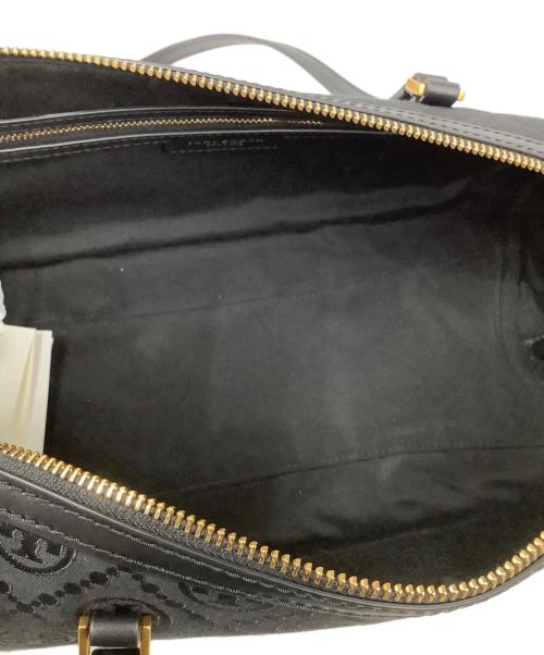 TORY BURCH（トリーバーチ）TORY BURCH (トリーバーチ) T Monogram Barrel Bag ブラックの古着・服飾アイテム
