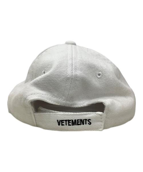 VETEMENTS（ヴェトモン）VETEMENTS (ヴェトモン) HAUTE COUTURE CAP ホワイトの古着・服飾アイテム