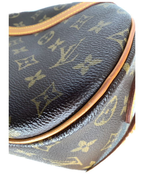 LOUIS VUITTON（ルイ ヴィトン）LOUIS VUITTON (ルイ ヴィトン) ショルダーバッグ ブロワ ブラウン サイズ:- モノグラム M51221 BA0073の古着・服飾アイテム