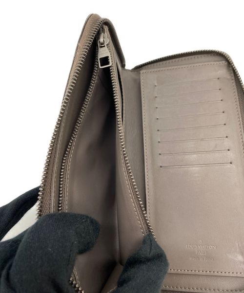 LOUIS VUITTON（ルイ ヴィトン）LOUIS VUITTON (ルイ ヴィトン) 長財布 グレーの古着・服飾アイテム
