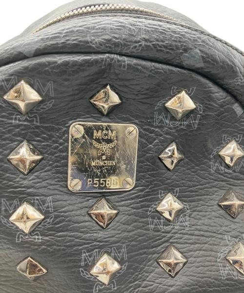 MCM（エムシーエム）MCM (エムシーエム) LOVELESS (ラブレス) スタッズリュック ブラックの古着・服飾アイテム