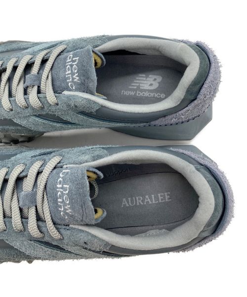 NEW BALANCE（ニューバランス）NEW BALANCE (ニューバランス) AURALEE (オーラリー) スニーカー ブルー サイズ:25.5の古着・服飾アイテム
