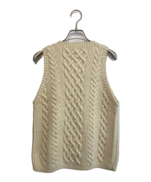 INVERALLAN（インバーアラン）INVERALLAN (インバーアラン) ケーブルニットベスト アイボリー サイズ:SIZE Freeの古着・服飾アイテム