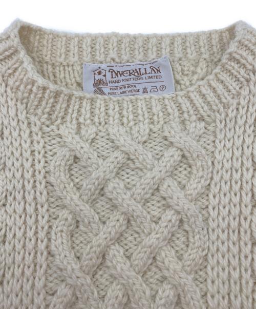 INVERALLAN（インバーアラン）INVERALLAN (インバーアラン) ケーブルニットベスト アイボリー サイズ:SIZE Freeの古着・服飾アイテム
