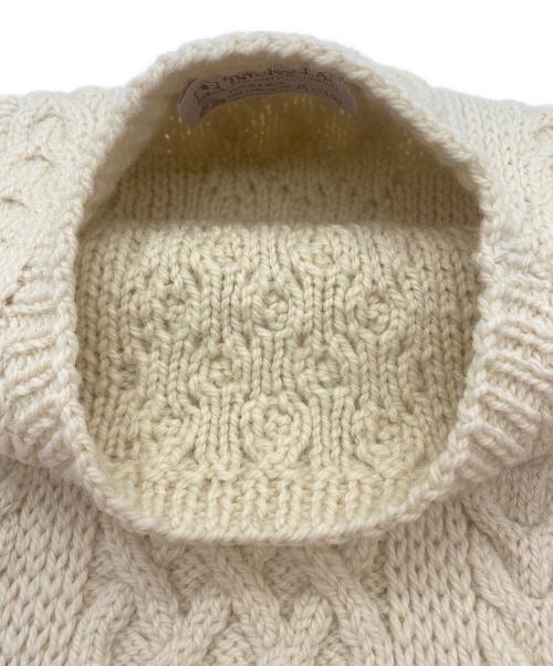 INVERALLAN（インバーアラン）INVERALLAN (インバーアラン) ケーブルニットベスト アイボリー サイズ:SIZE Freeの古着・服飾アイテム
