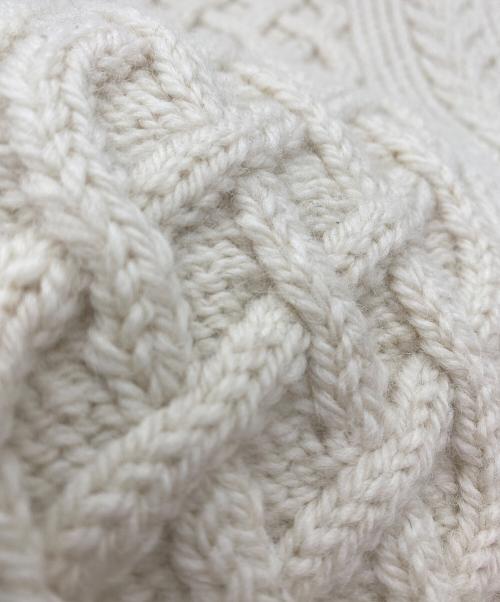 INVERALLAN（インバーアラン）INVERALLAN (インバーアラン) ケーブルニットベスト アイボリー サイズ:SIZE Freeの古着・服飾アイテム