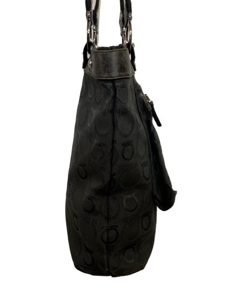 Salvatore Ferragamo（サルヴァトーレ フェラガモ）Salvatore Ferragamo (サルヴァトーレ フェラガモ) ショルダーバッグ ブラックの古着・服飾アイテム