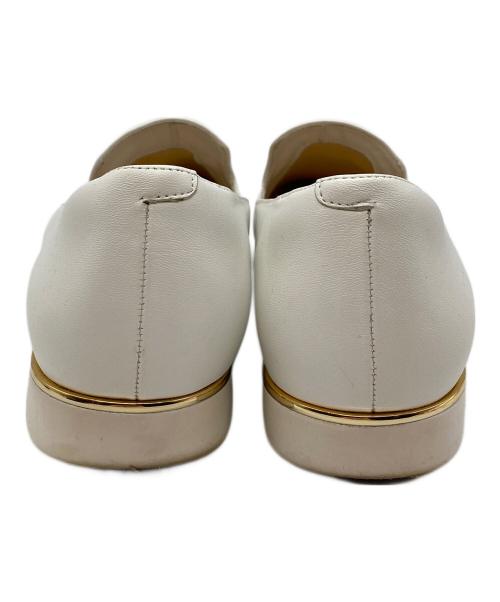 卑弥呼（ヒミコ）卑弥呼 (ヒミコ) 軽量タッセルローファー ホワイト サイズ:25cmの古着・服飾アイテム