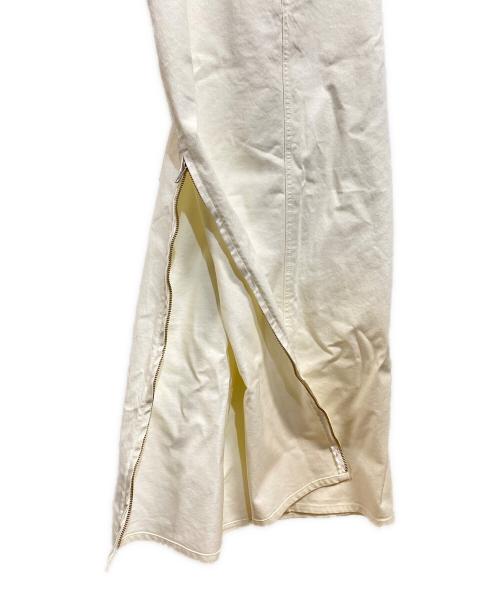 EDWIN（エドウィン）EDWIN (エドウィン) ETRE TOKYO (エトレトウキョウ) COREデニム ハイライズサススカート ホワイト サイズ:M 未使用品の古着・服飾アイテム