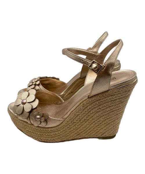 MICHAEL KORS（マイケル・コース）MICHAEL KORS (マイケルコース) フラワーモチーフ ジュートウェッジサンダル コッパー サイズ:7.5の古着・服飾アイテム