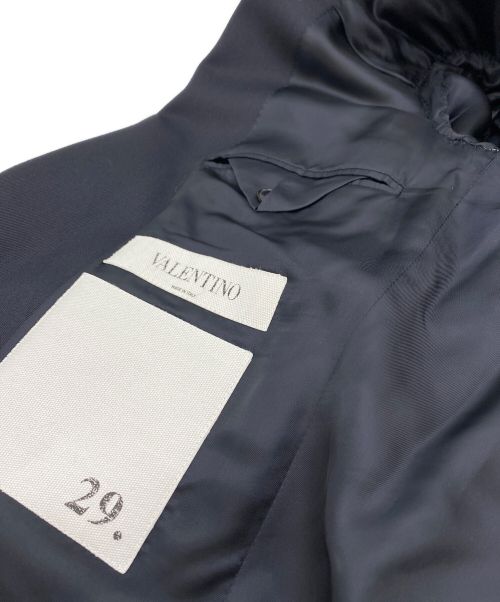 VALENTINO（ヴァレンティノ）VALENTINO (ヴァレンティノ) ロックスタッズ付 紺ブレザー ネイビー サイズ:SIZE 48 (M)の古着・服飾アイテム