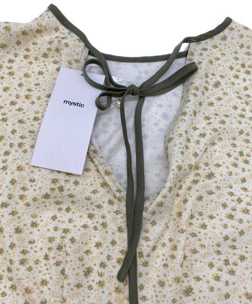 mystic（ミスティック）mystic (ミスティック) 小花柄パイピングワンピース イエロー×グリーン サイズ:2 未使用品の古着・服飾アイテム