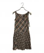 BURBERRY BLUE LABELバーバリーロンドンブルーレーベル）の古着「ノースリーブワンピース」｜ブラック×ピンク