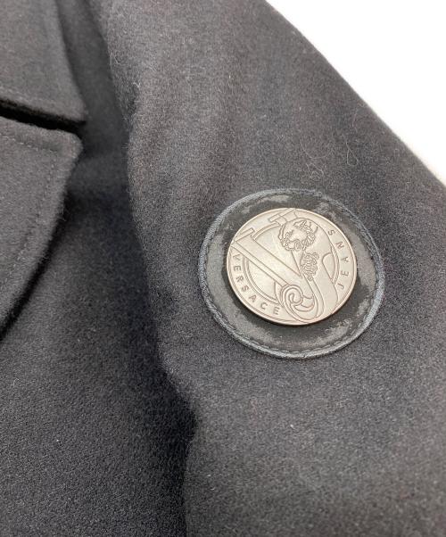 VERSACE JEANS（ヴェルサーチジーンズ）VERSACE JEANS (ヴェルサーチジーンズ) メルトン ピーコート ブラック サイズ:SIZE IT50の古着・服飾アイテム