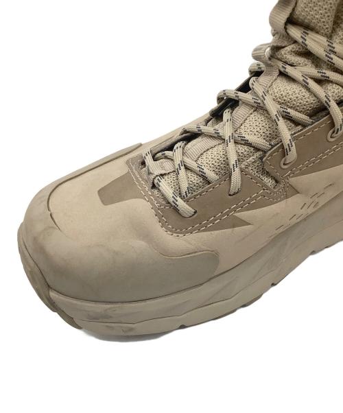 HOKAONEONE（ホカオネオネ）HOKAONEONE (ホカオネオネ) トレッキングシューズ ベージュ サイズ:SIZE 26.5cmの古着・服飾アイテム