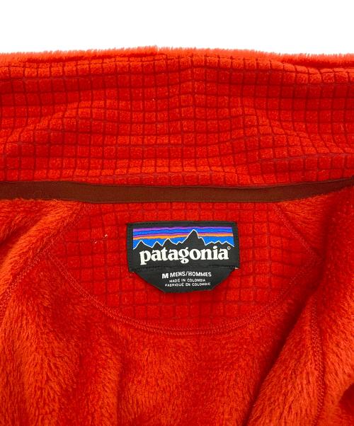 Patagonia（パタゴニア）Patagonia (パタゴニア) R2 Jacket レッド サイズ:Mの古着・服飾アイテム