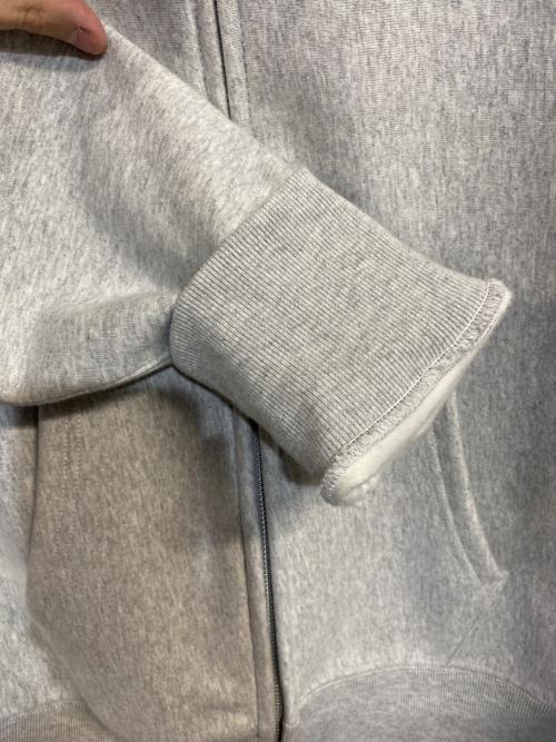 Champion（チャンピオン）Champion (チャンピオン) ジップパーカー グレー サイズ:SIZE L 未使用品の古着・服飾アイテム