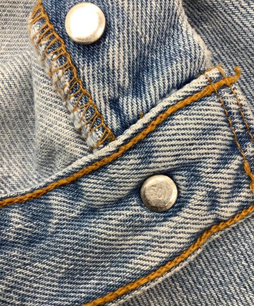 LEVI'S 501（リーバイス）LEVI'S 501 (リーバイス) 90's レギュラーストレートジーンズ ライトブルー サイズ:SIZE 73.5cm (W29)の古着・服飾アイテム
