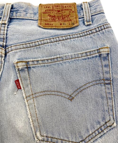 LEVI'S 501XX（リーバイス）LEVI'S 501XX (リーバイス) 90's レギュラーストレートジーンズ ライトブルー サイズ:W31の古着・服飾アイテム