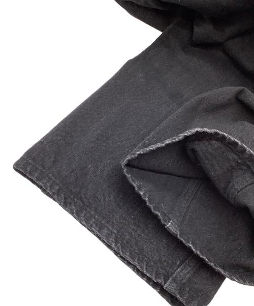 COMOLI（コモリ）COMOLI (コモリ) ベルテッドデニムパンツ ブラック サイズ:1の古着・服飾アイテム