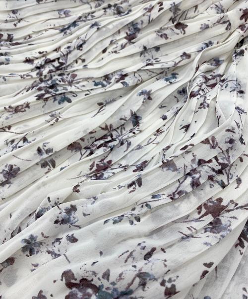 Snidel（スナイデル）Snidel (スナイデル) フリルプリントワンピース ホワイト サイズ:SIZE 0 未使用品の古着・服飾アイテム