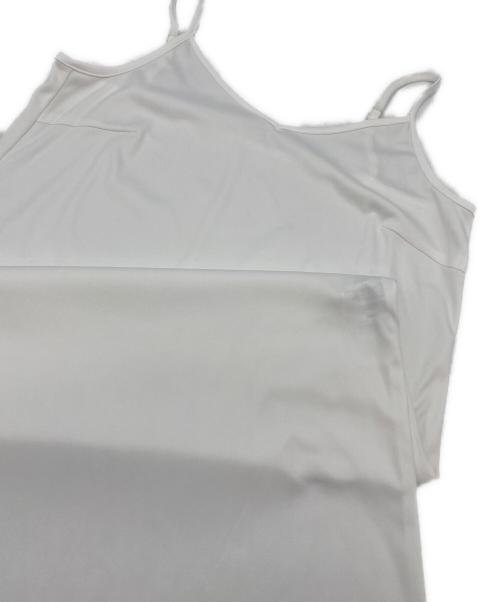 Snidel（スナイデル）Snidel (スナイデル) ウエストシャーリングプリーツワンピース ホワイト サイズ:SIZE 00の古着・服飾アイテム