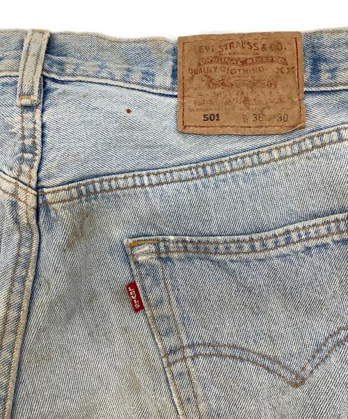 LEVI'S 501（リーバイス）LEVI'S 501 (リーバイス) 90's レギュラーストレートジーンズ ライトブルー サイズ:SIZE 91cm (W36)の古着・服飾アイテム