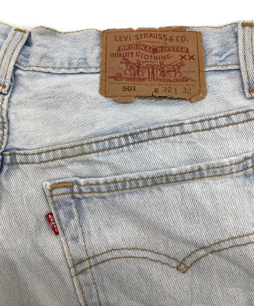 LEVI'S 501（リーバイス）LEVI'S 501 (リーバイス) 90's レギュラーストレートジーンズ ライトブルー サイズ:SIZE 81cm (W32)の古着・服飾アイテム