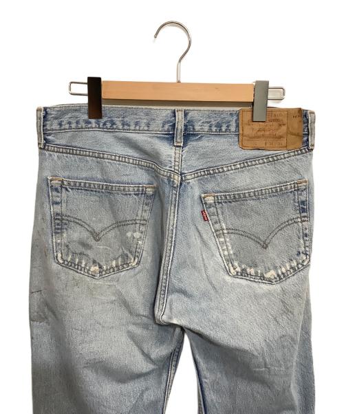 LEVI'S 501（リーバイス）LEVI'S 501 (リーバイス) 90's レギュラーストレートジーンズ ライトブルー サイズ:SIZE 86cm (W34)の古着・服飾アイテム