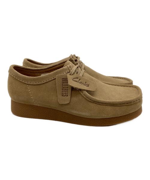CLARKS（クラークス）CLARKS (クラークス) WallabeeEVO ダークサンドスエード サイズ:SIZE UK9 未使用品の古着・服飾アイテム